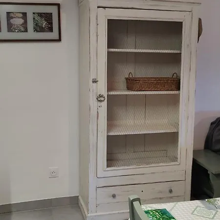 Les Citronniers Apartment *